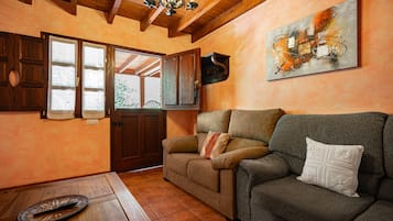 Tv, dvd-spelare och ett bordtennisbord