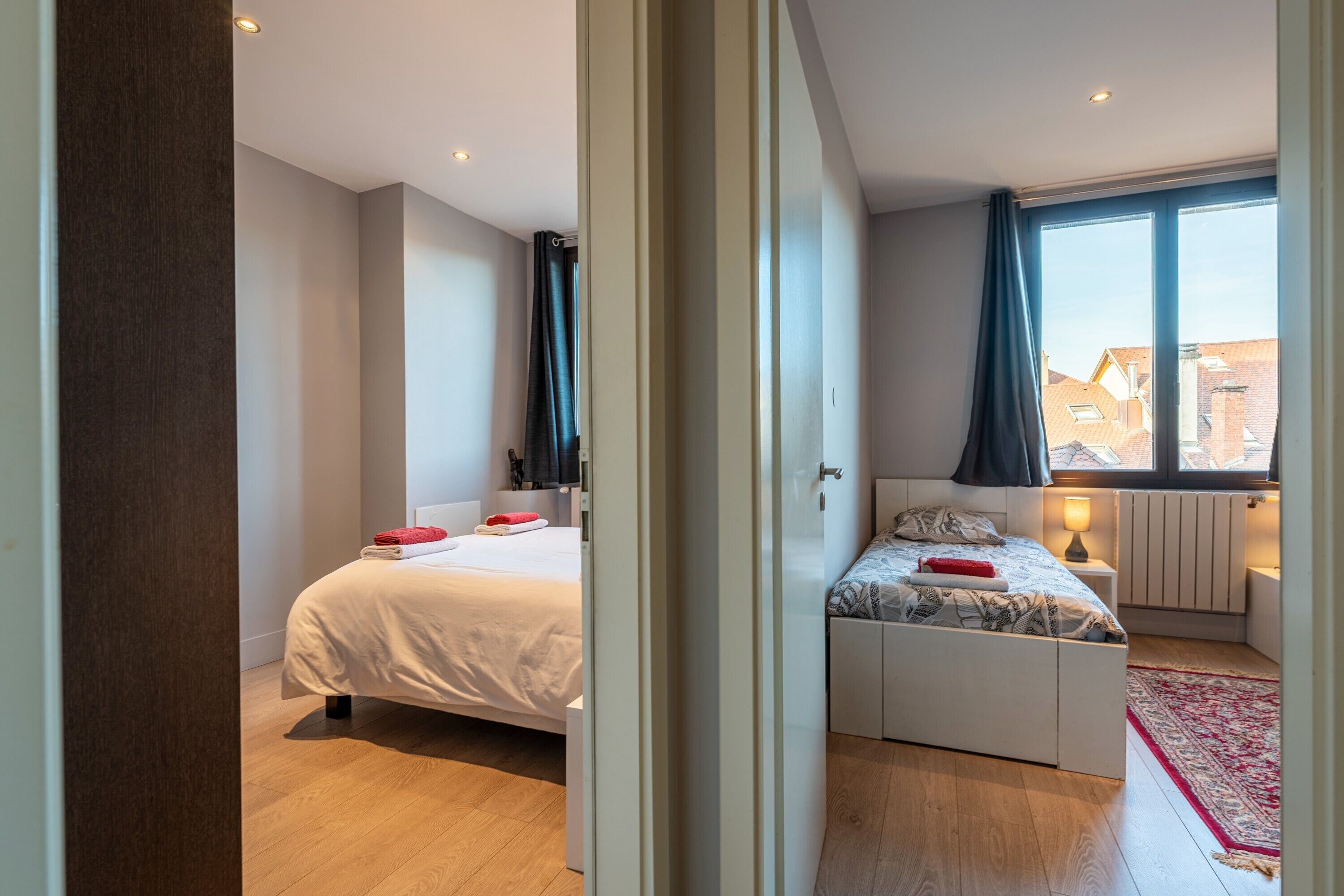 2 slaapkamers, een strijkplank/strijkijzer, gratis wifi, beddengoed