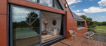 Guest Room 'Suite Cathédrale - Ty Castel' with Shared Pool, Shared Garden and Wi-Fi