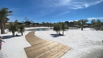 Enceinte de lâhĂ©bergement