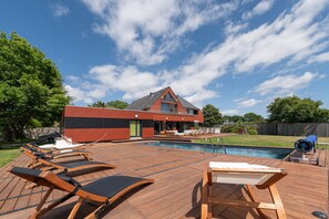 Pool - Guesthouse 'Chambre D'hôtes - Ty Castel' with shared pool, shared garden and Wi-Fi (Ploeren)