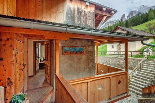 Chalet 'Dolomites Pian' mit Bergblick und WLAN