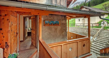 Chalet 'Dolomites Pian' mit Bergblick und WLAN