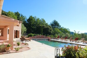 Pool - Villa 'Propriété Fontaine Margo': Peaceful Retreat with Mountain Views (Seillans)
