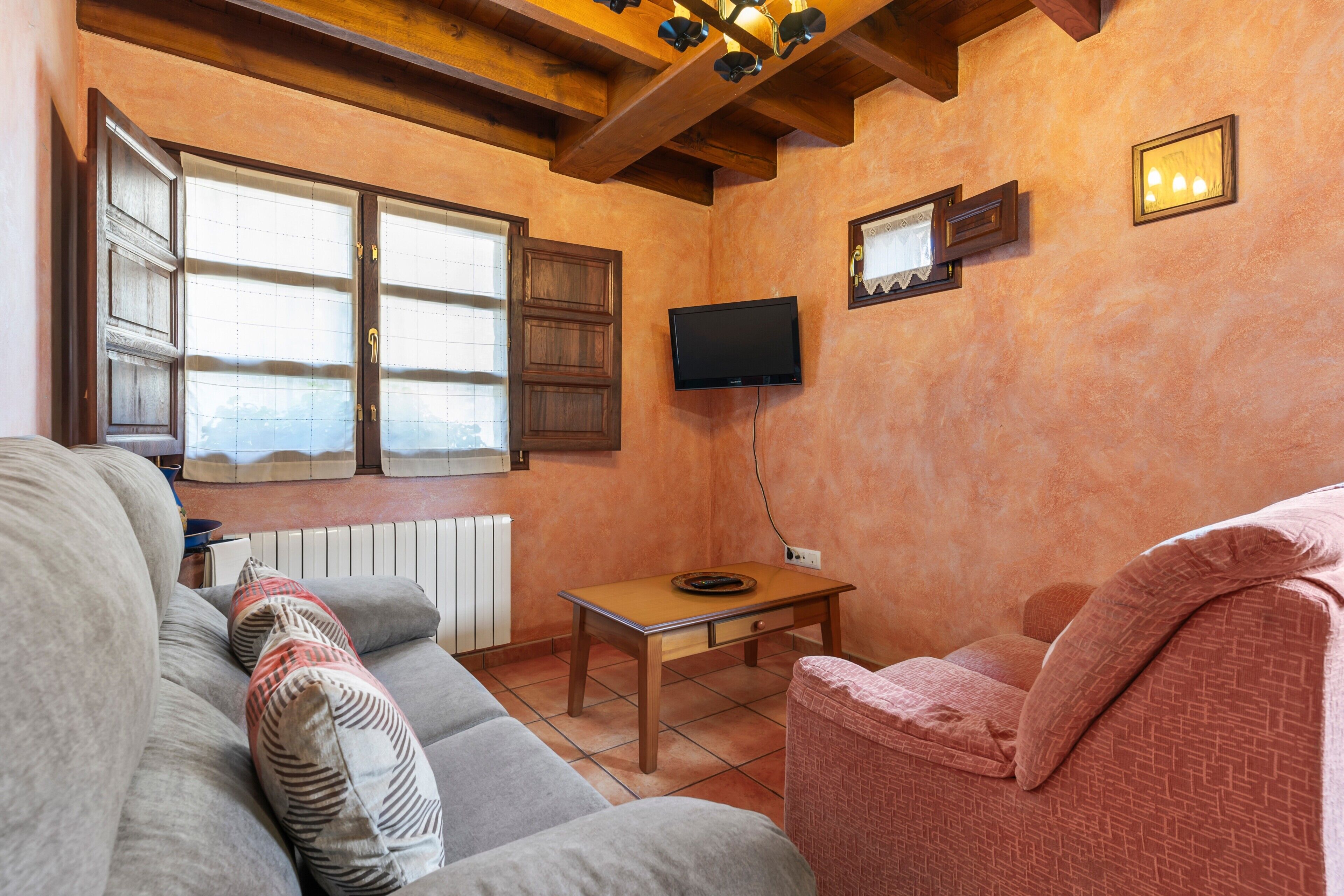 Country House 'Orandi' With Mountain View, Shared Garden And Wi-fi - Cangas de Onís