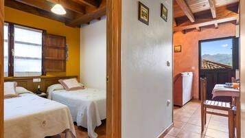 2 habitaciones, tabla de planchar con plancha y wifi gratis