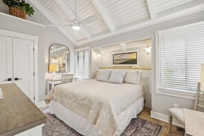 3 soverom, strykejern/-brett, wi-fi (inkludert) og sengetøy