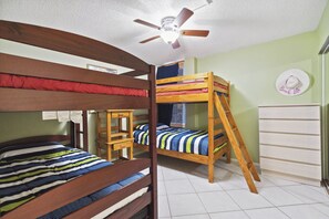 3 bedrooms, iron/ironing board, WiFi, bed sheets