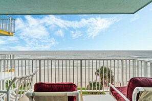 Property grounds - Smyrna Beach Club 419B Beachfront Escape (New Smyrna Beach)