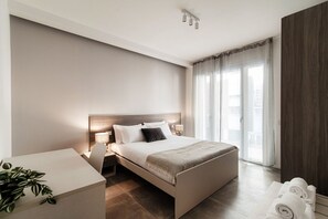1 bedroom, iron/ironing board, free WiFi, bed sheets - Laglio: Bright two-room apartment with modern comforts on Lake Como (Como)