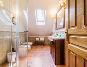 Douche, serviettes fournies