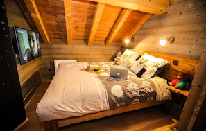 4 bedrooms, free WiFi, bed sheets