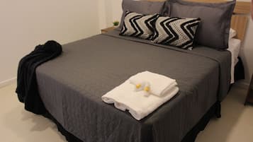 Basic Room | Hypo-allergenic bedding, soundproofing, free WiFi