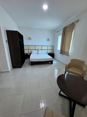 Double or Twin Room | Minibar, laptop workspace, blackout curtains, free WiFi - CTM - Le Bateau (Terga)