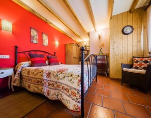 1 chambre, fer et planche à repasser, Wi-Fi gratuit, draps fournis