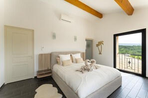 1 camera, ferro/asse da stiro, Wi-Fi gratuito, lenzuola