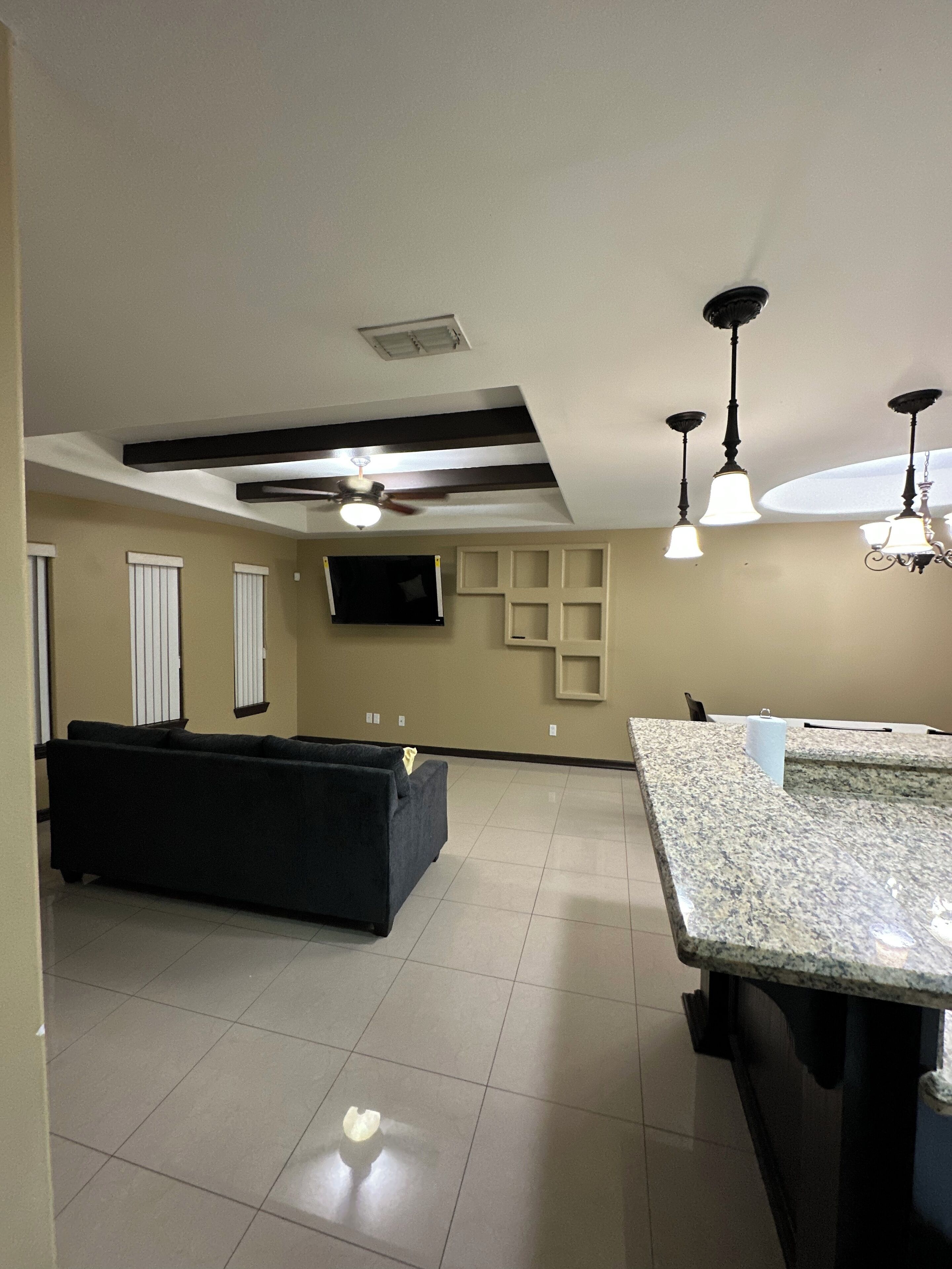 Cozy 2-bedroom luxury apartment , close to it UTRGV and downtown 