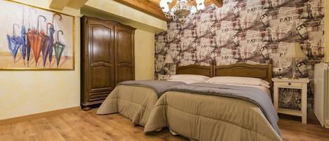 1 chambre, fer et planche Ă repasser, Wi-Fi gratuit, draps fournis