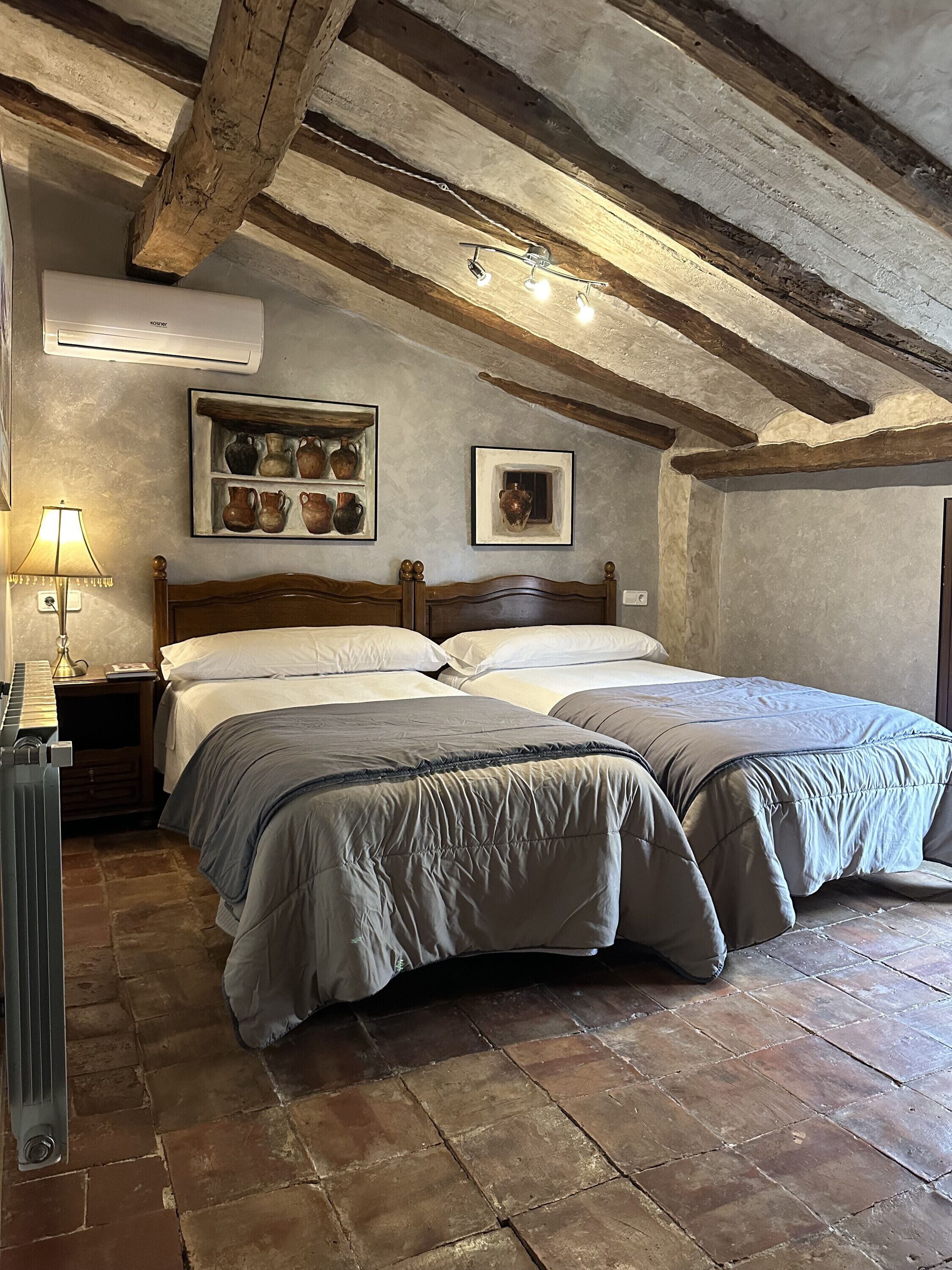 1 camera, ferro/asse da stiro, Wi-Fi gratuito, lenzuola