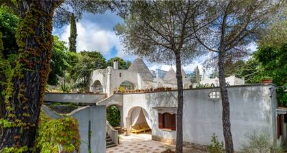 Apartment 'Casa Delle Zagare, Borgo Del Mirto' with Shared Terrace, Private Garden and Wi-Fi