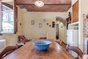 Dining - Apartment 'Cavallino' with Shared Pool, Shared Garden and Wi-Fi (San Miniato)