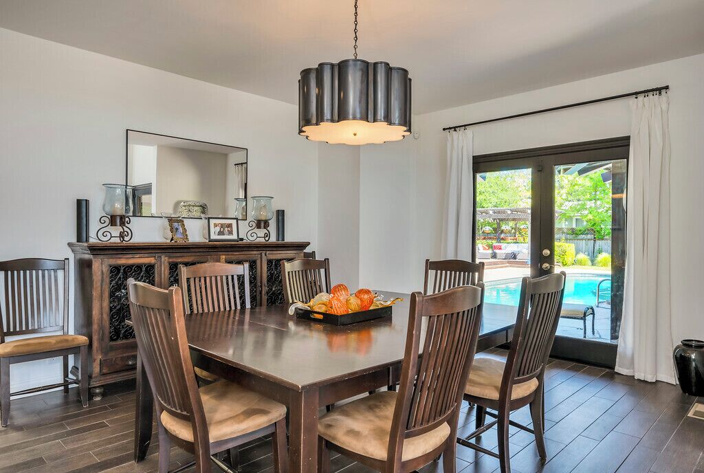 Charming 3-bedroom house in beautiful Calistoga with AC, WiFi