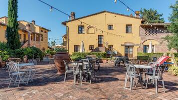 Ristorazione all'aperto