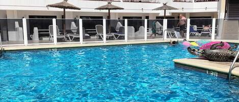 Outdoor pool, a heated pool