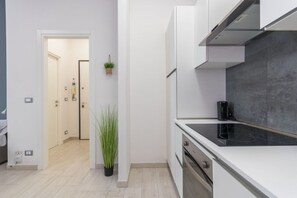 冰箱、烤箱、炉灶、洗碗机