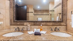 Shower, hair dryer, towels - Las Palomas Phase II Cabrillo 604 Exceptional Oceanview 2BR 2BA Unit (Puerto Peñasco)