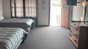 Unclassified image, 5 of 10, button - Coronado Motel  (Fort Sumner)