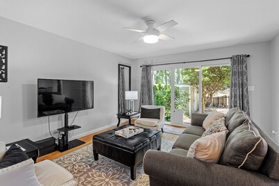 Raleigh Retreat close to NCState, DWNTN and Rex