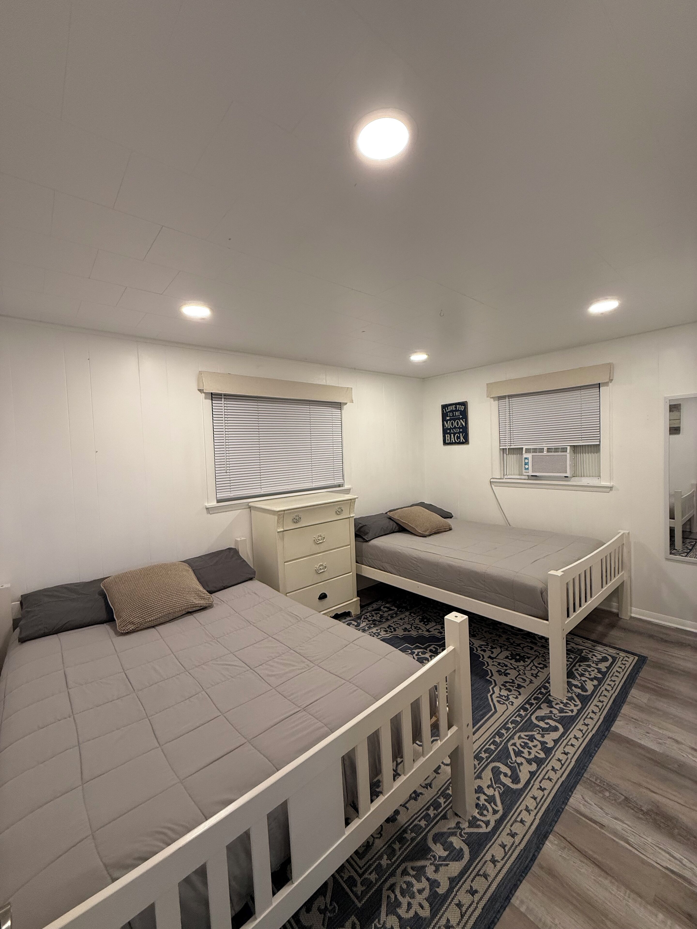 3 多间卧室、WiFi、床单