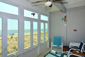 Interior - Dewey Beach Oceanfront Pet Friendly Townhouse (Dewey Beach)
