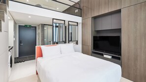 Cortinas blackout y sistema de insonorización 
