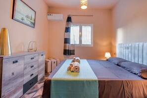 2 habitaciones, tabla de planchar con plancha, wifi y ropa de cama 