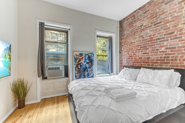 1 chambre, fer et planche à repasser, lit parapluie, Wi-Fi