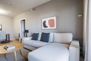 Fernseher, Stereoanlage