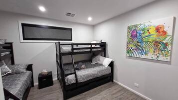 4 間睡房、免費 Wi-Fi、床單、方便輪椅出入