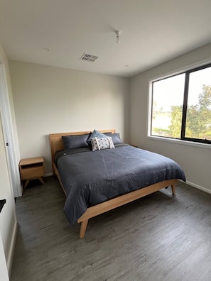 4 bedrooms, free WiFi, bed sheets, wheelchair access - Shangri-La, Mannum (Bolto)
