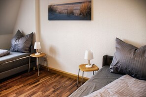 3 bedrooms, WiFi, bed sheets