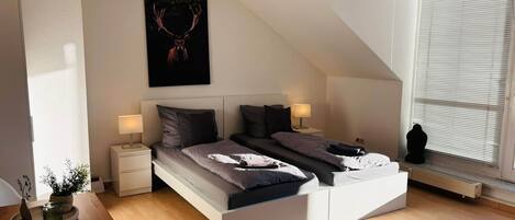 2 bedrooms, travel crib, WiFi, bed sheets