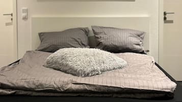 4 Schlafzimmer, Reisekinderbett, WLAN, Bettwäsche