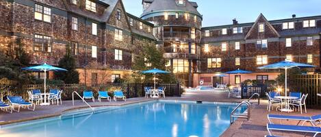 Indoor pool, outdoor pool