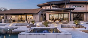 SWSS - 2 Homes+Par3+Pickleball+Gym+360 Valley Views+Pool/Spa