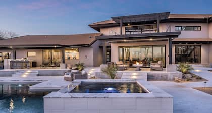 SWSS - 2 Homes+Par3+Pickleball+Gym+360 Valley Views+Pool/Spa