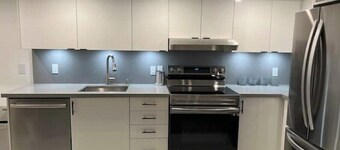 Cozy Modern Basement apartment in Mississauga near all the happening places. 