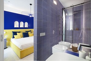 Shower, hair dryer, towels - Casa Mama (Sorrento)
