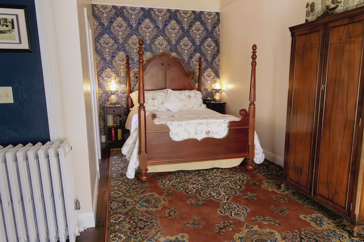 Grand Double Room, 1 Queen Bed | Premium bedding, down duvets, blackout curtains, iron/ironing board