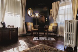 Grand-Doppelzimmer, 1 Queen-Bett | Wohnbereich